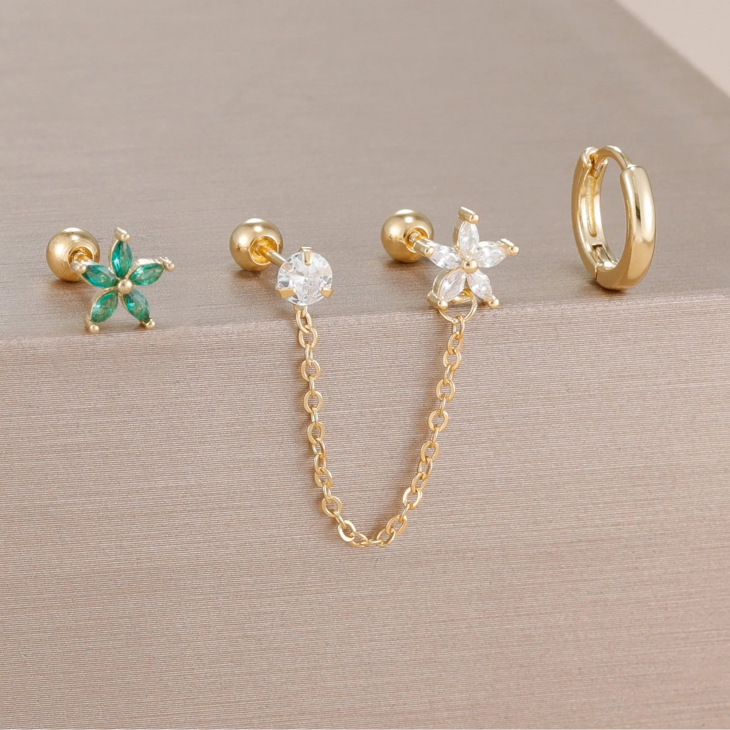 Boucles d'oreilles clous fleur zircon lot de 3