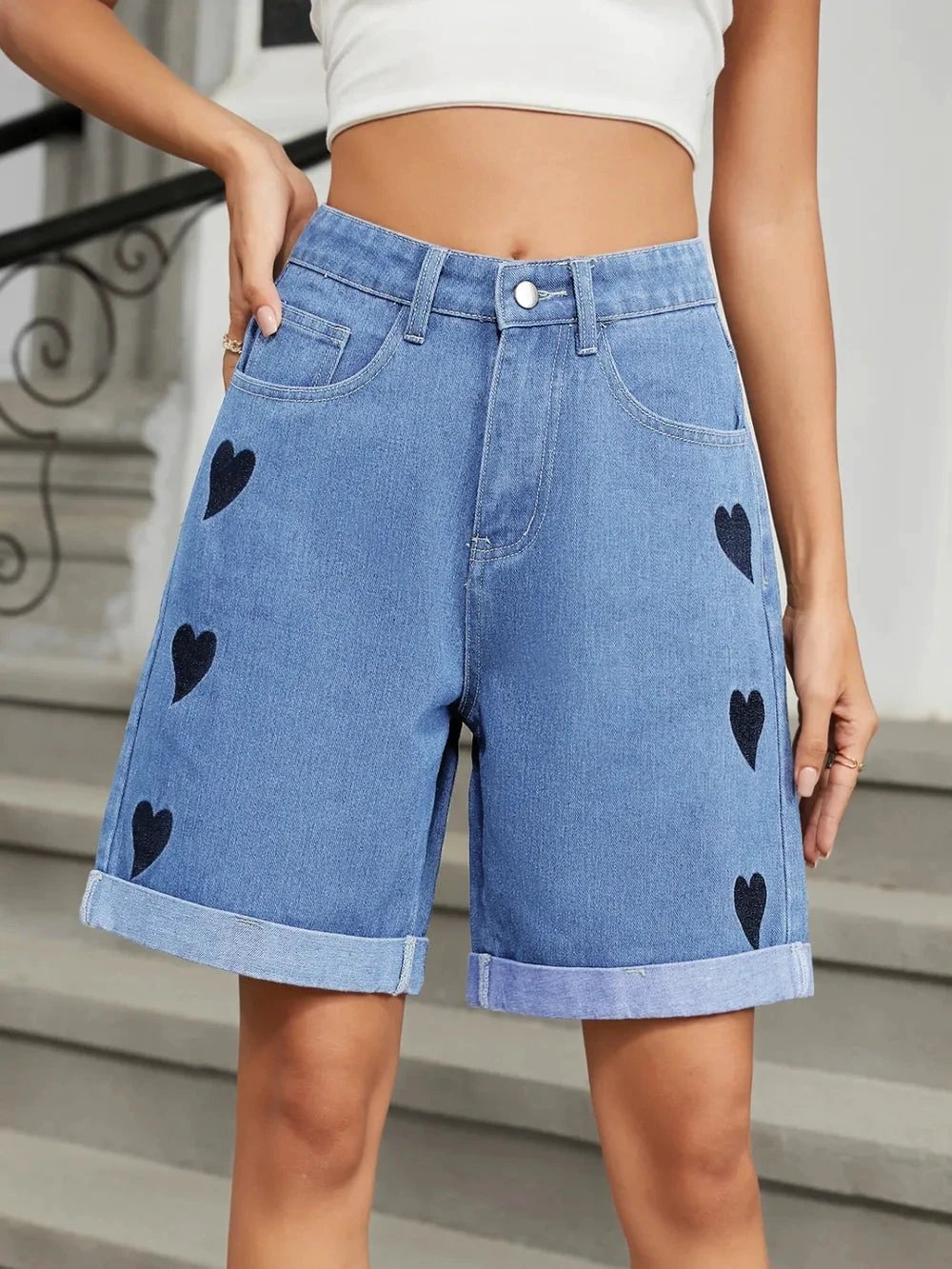 Heart-Pattern Rolled Hem Denim Shorts by eprolo