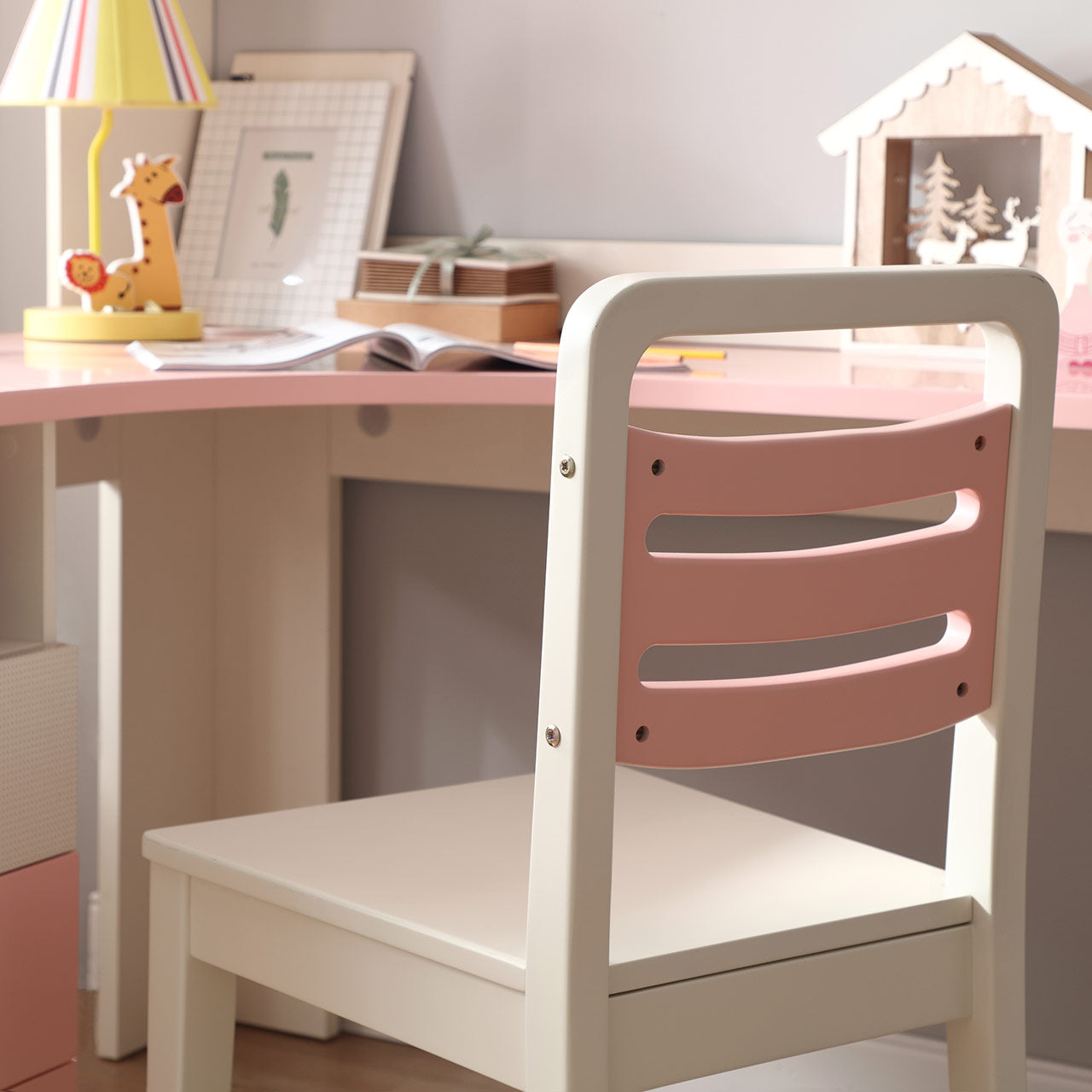 Princess Isabella Pink & White Wooden Toddler Chair-2